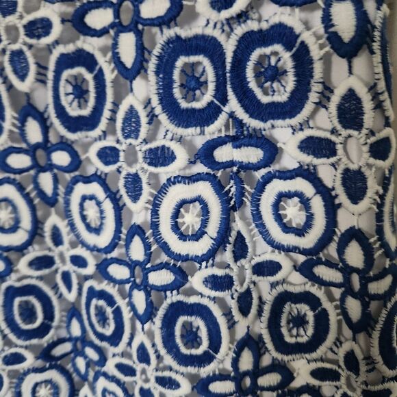 BB Dakota Women's Charise Blues Embroidered Lace Overlay Dress Size 2 - Picture 4 of 10